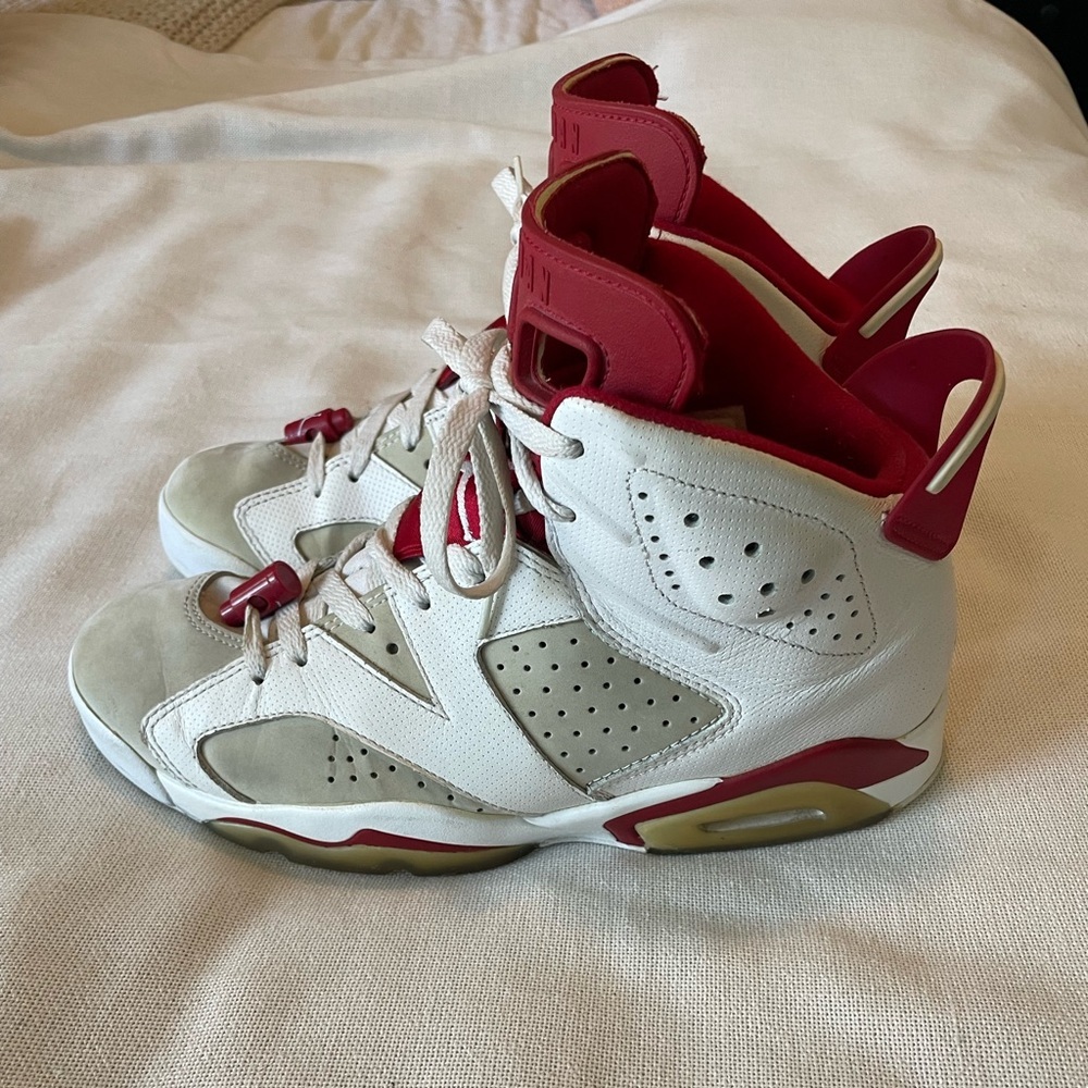 Men's Nike Air Jordan 6 Retro Alternate Hare Size 9 Used, Good Condition - Picture 2 of 6